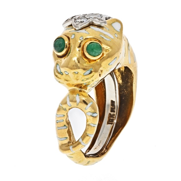 David Webb 18K Yellow Gold Mini Leopard White Enamel Green Eyes Ring - Picture 2 of 4